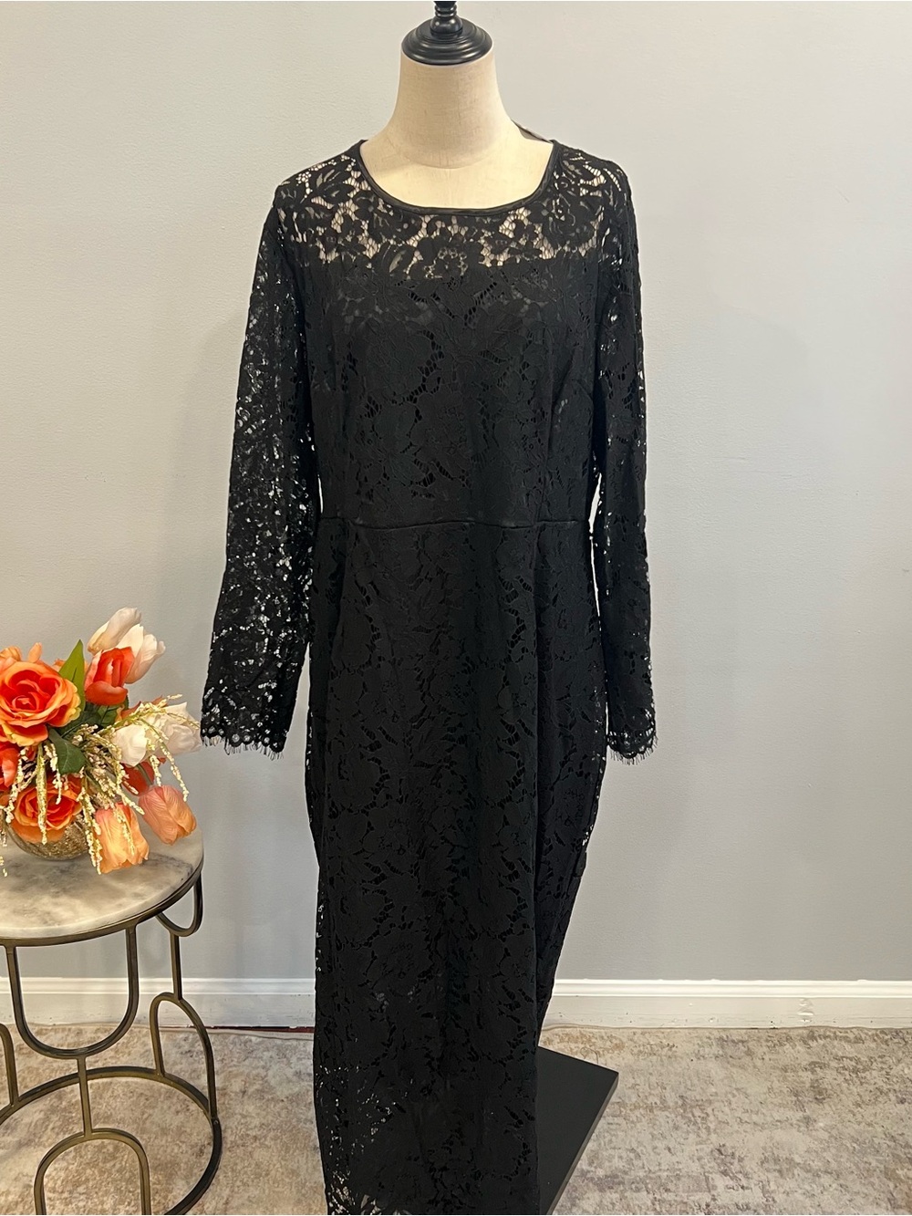 KAIMILAN Black Floral Lace Long Sleeves Dress - Size 14 - Reemoly